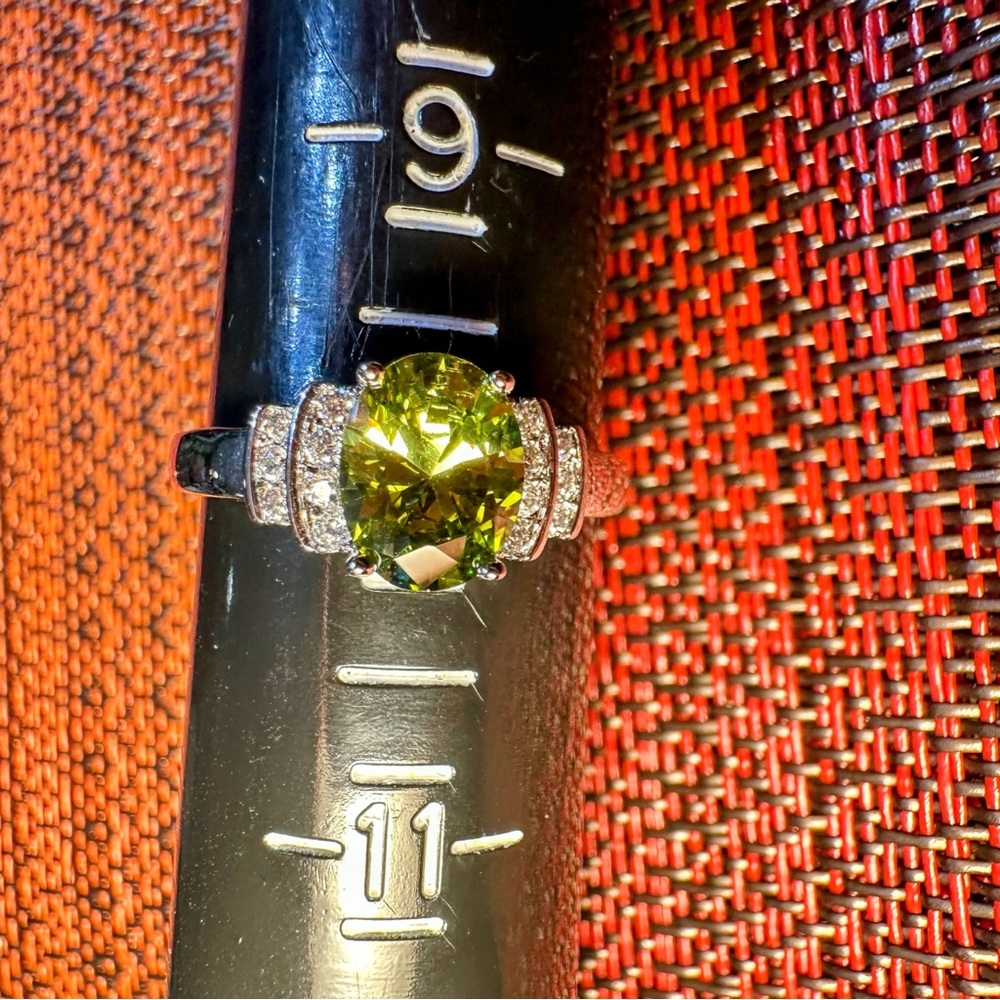 Fragrant Jewels Olive and Silver Radiance Ring
